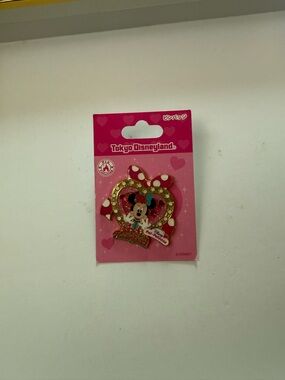 Disney Minnie Mouse Pink and Gold Heart Pin - Tokyo Disneyland